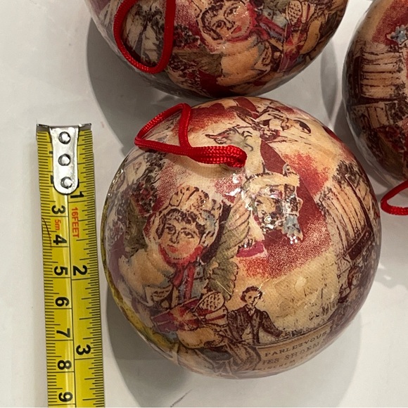 VINTAGE 90’s Victorian Themed Christmas Ornaments Set of 7 Glossy Paper Mache. - Picture 9 of 16